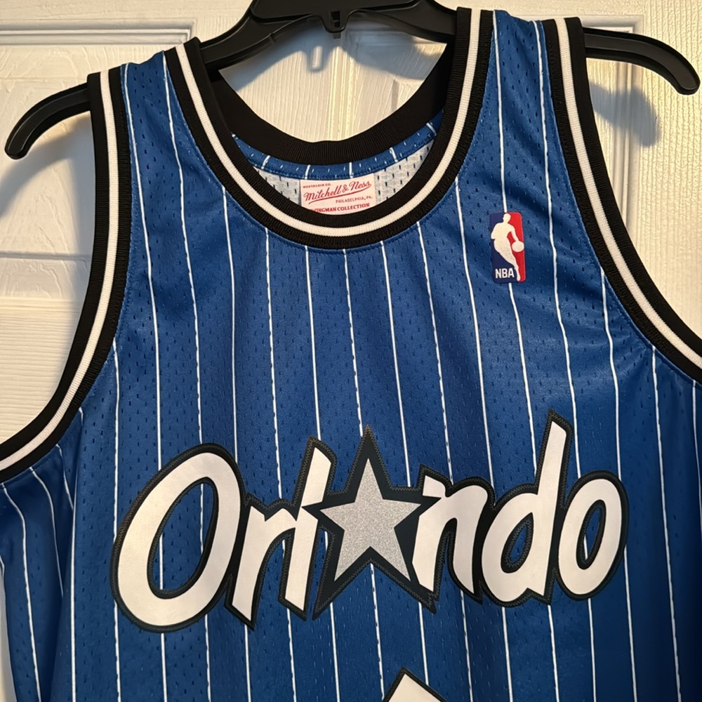 Brand new Orlando Hardaway 1 jersey. Too big for my son. It’s brand new!
